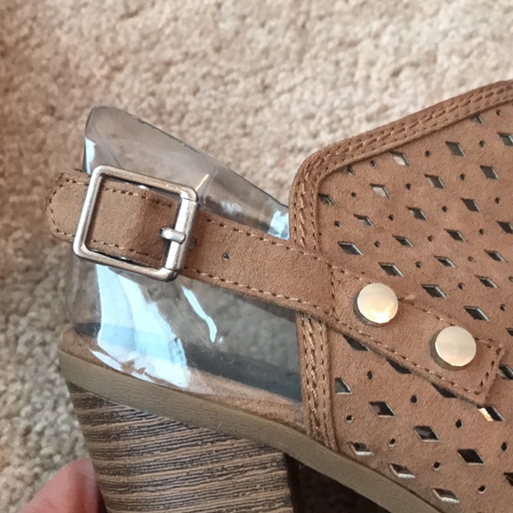 Indigo Rd Open Toe Slingback Heels - Picture 5 of 8